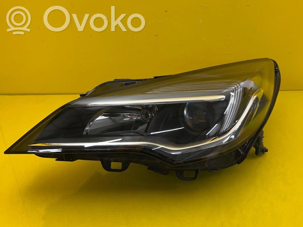 Opel Astra K Lampa przednia 