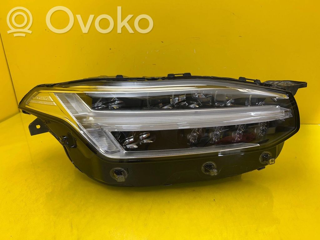 Volvo XC90 Phare frontale 