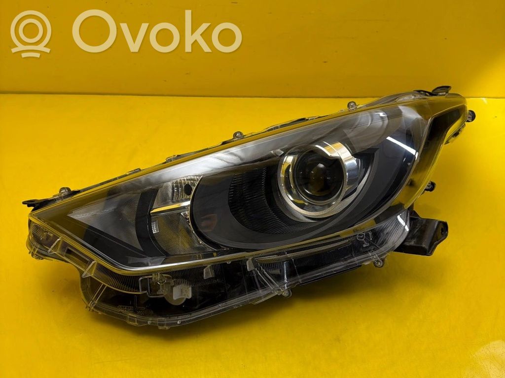Toyota Yaris Etu-/Ajovalo 