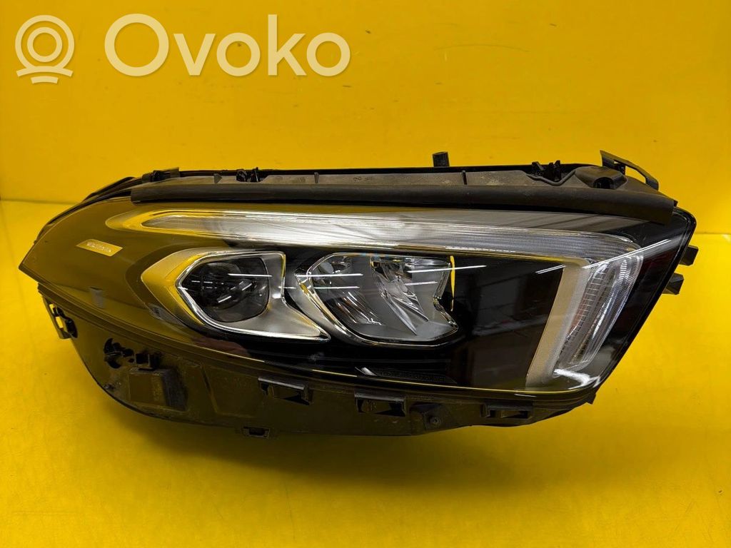 Mercedes-Benz A W177 Lampa przednia 