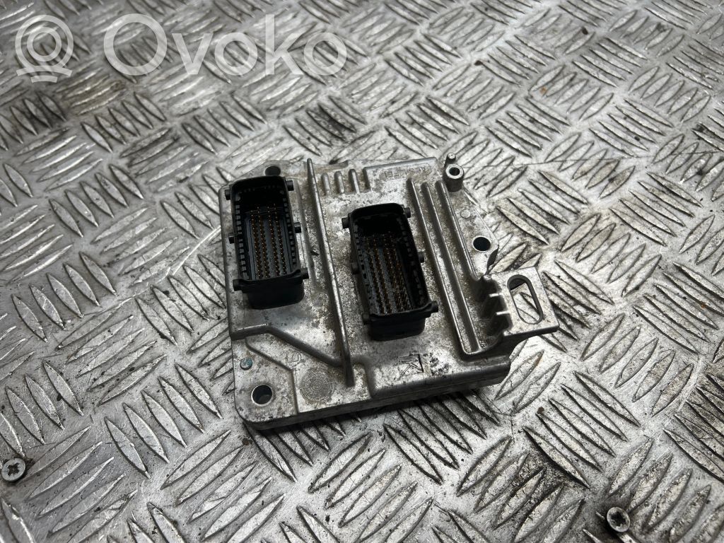 Opel Astra H Engine control unit/module 