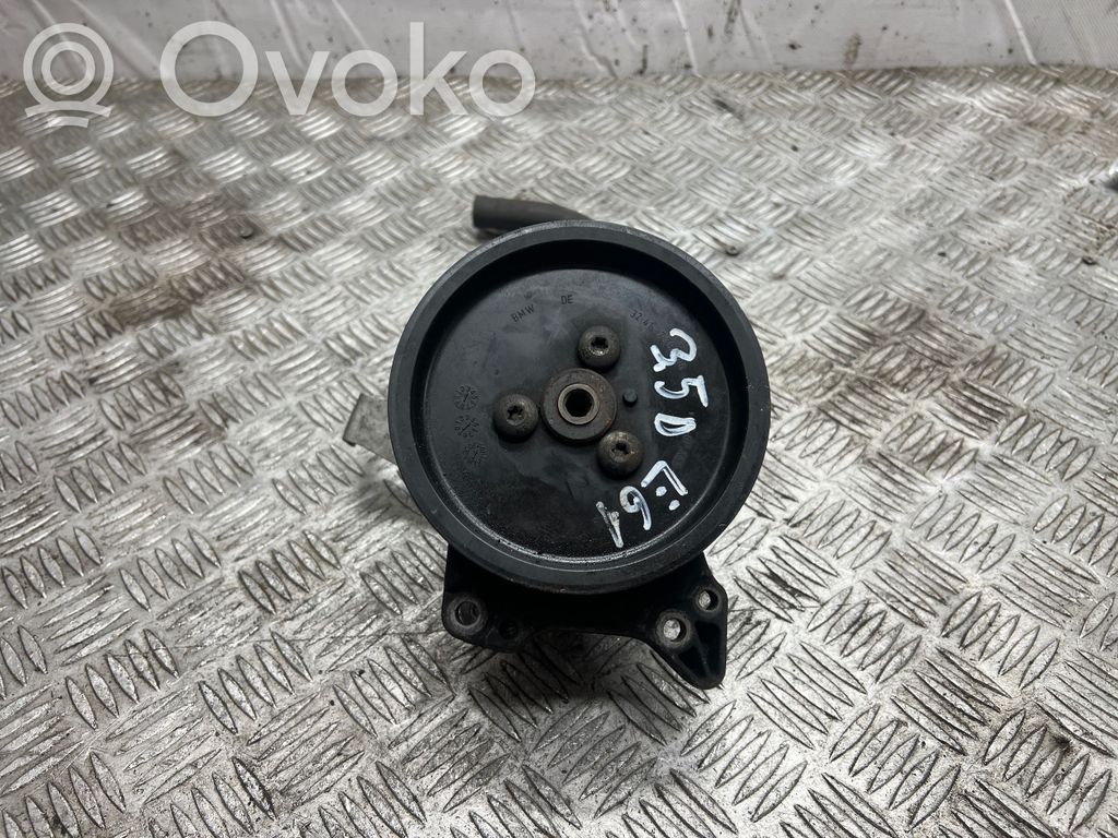 BMW 5 E60 E61 Power steering pump 