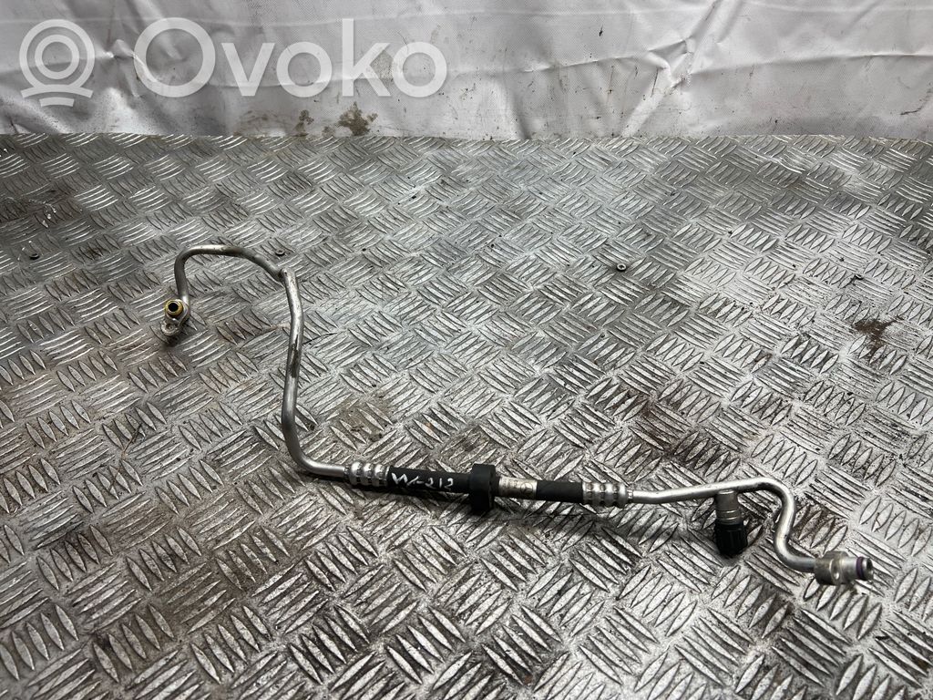 Mercedes-Benz E W212 Wąż / Przewód klimatyzacji A/C 