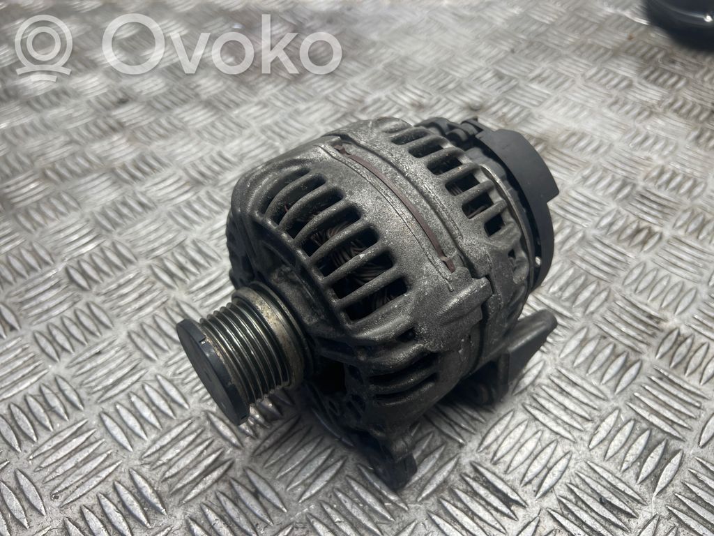 Audi A4 S4 B8 8K Generatorius 