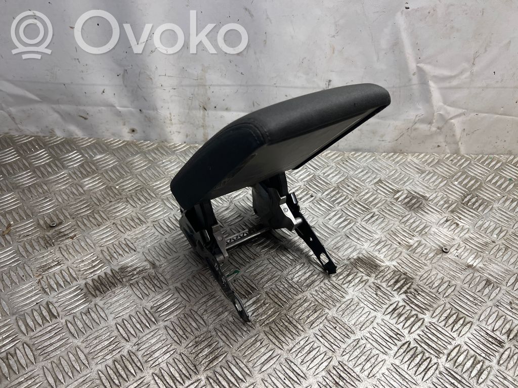 Volkswagen PASSAT B8 Armrest 