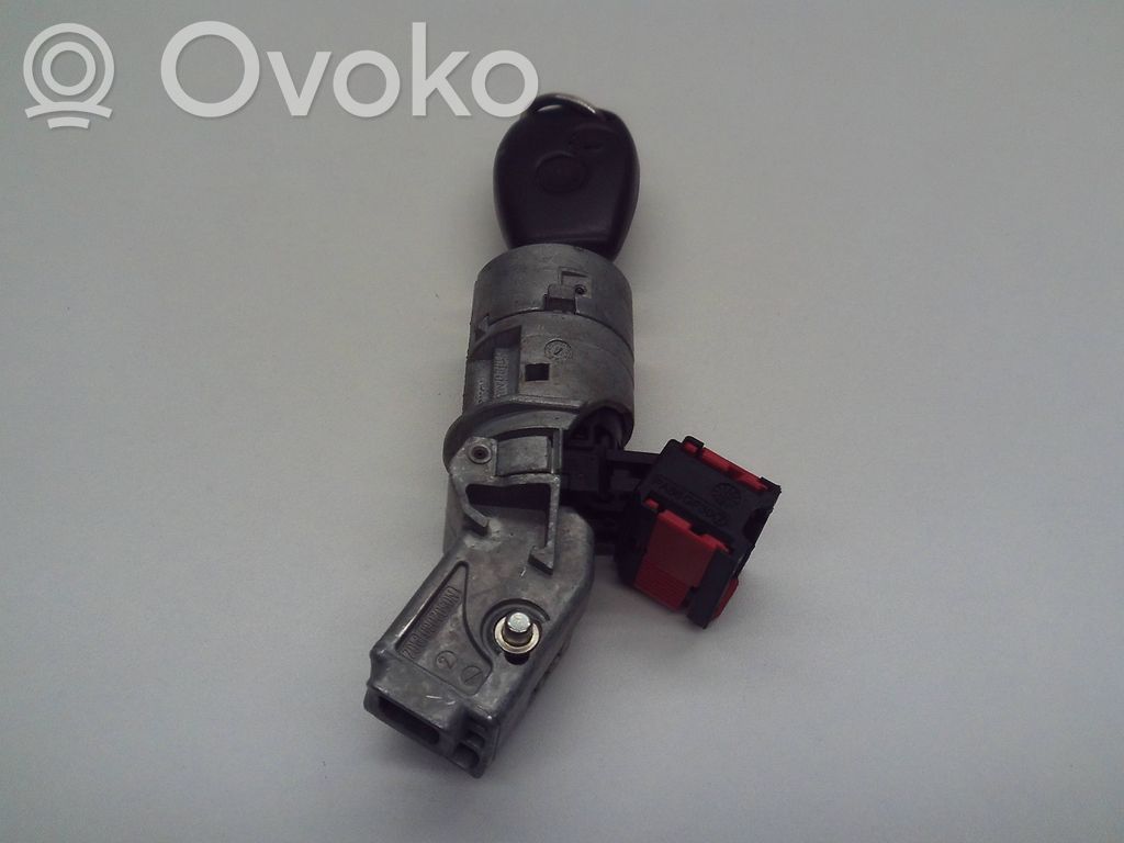 Renault Clio III Užvedimo spynelė 
