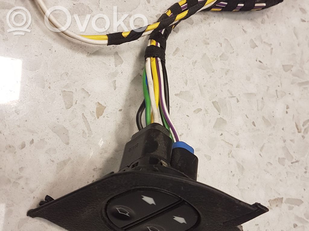 Ford Fiesta Electric window control switch 