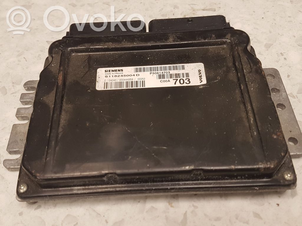 Volvo S40, V40 Engine control unit/module 