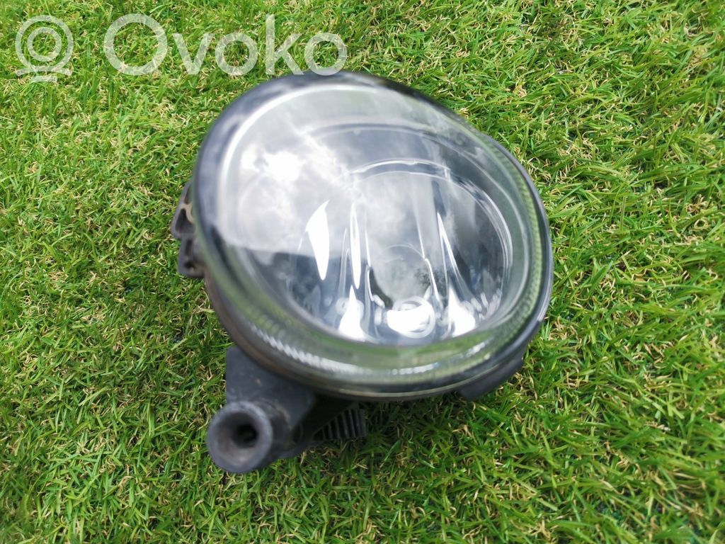 Volkswagen PASSAT CC Front fog light 