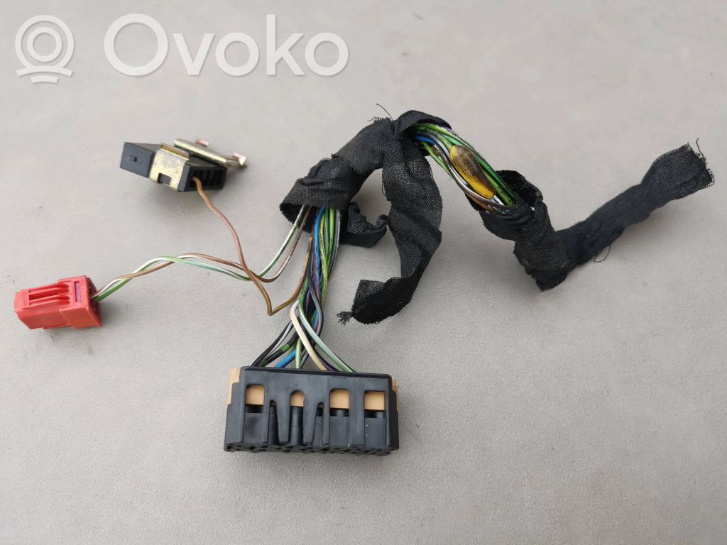 Light switch   893971995