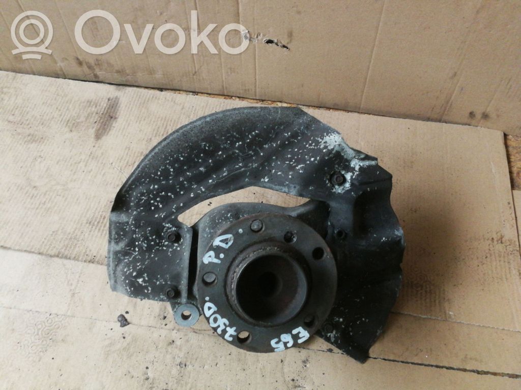 Cubo de rueda delantera