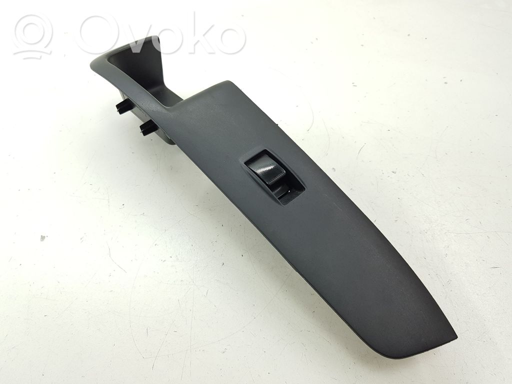 Peugeot 4007 Electric window control switch 