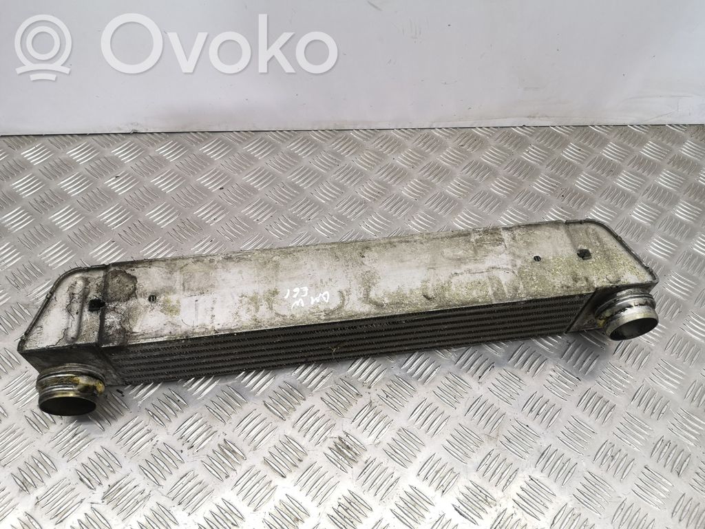 BMW 5 E60 E61 Interkūlerio radiatorius 