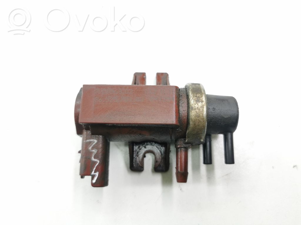 Ford Focus C-MAX Vacuum valve 