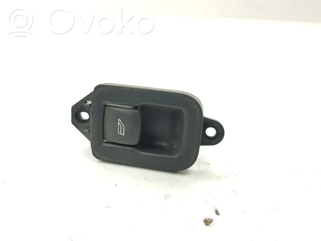 Electric window control switch   31272013,10W523