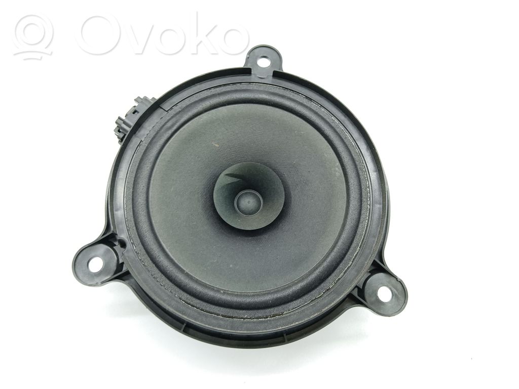Mazda 3 II Rear door speaker 