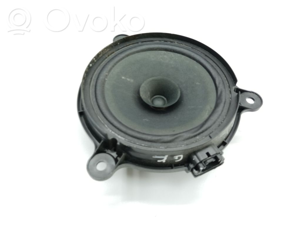 Mazda 3 II Rear door speaker 