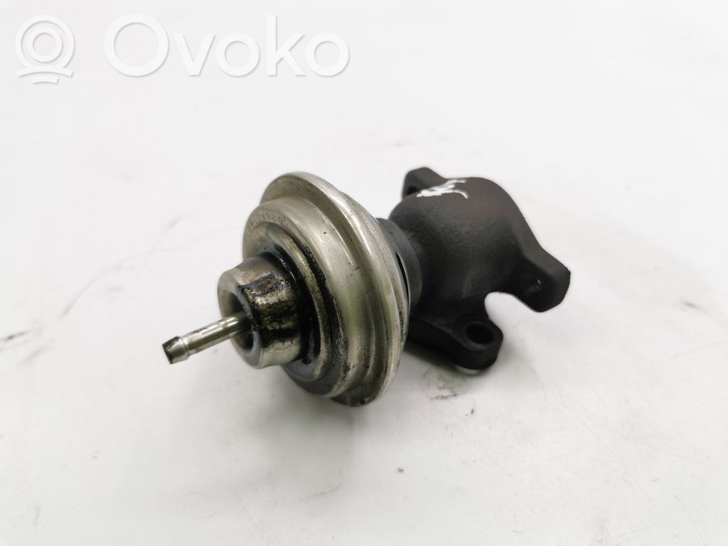 Volkswagen PASSAT B5 Zawór EGR 