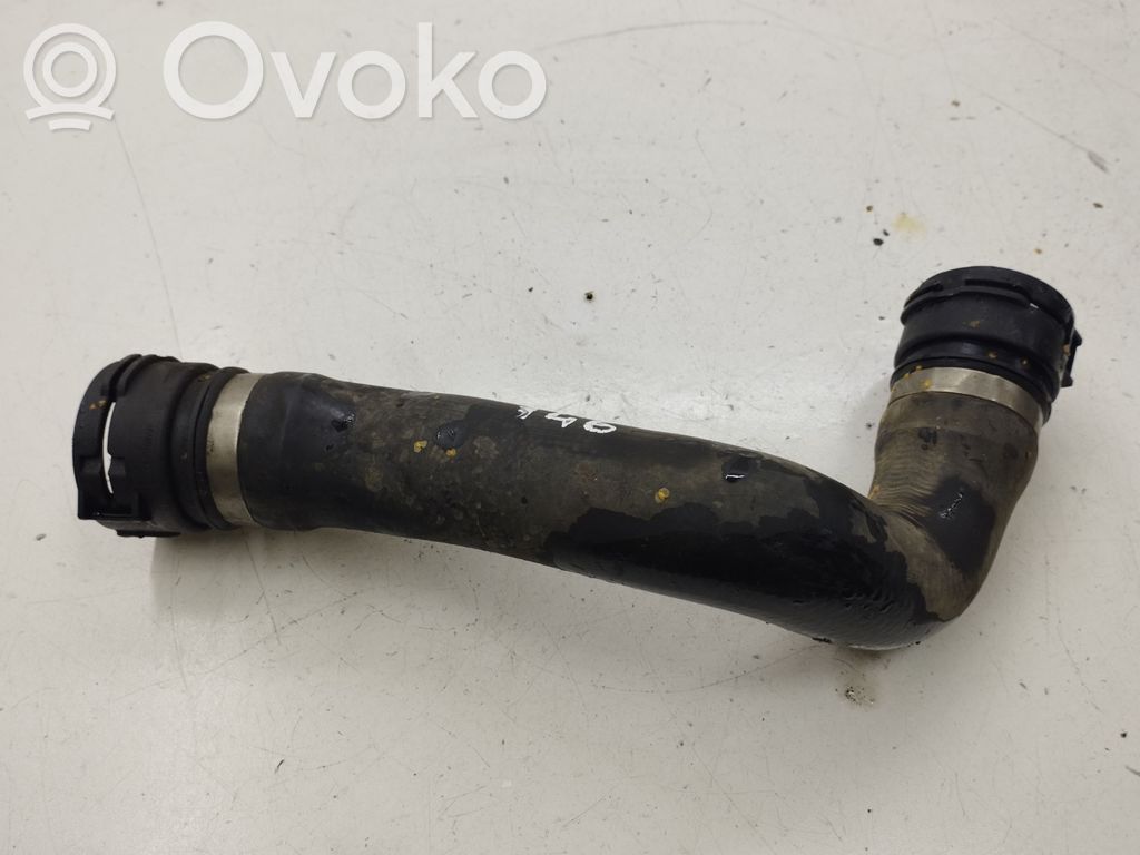 Engine coolant pipe/hose