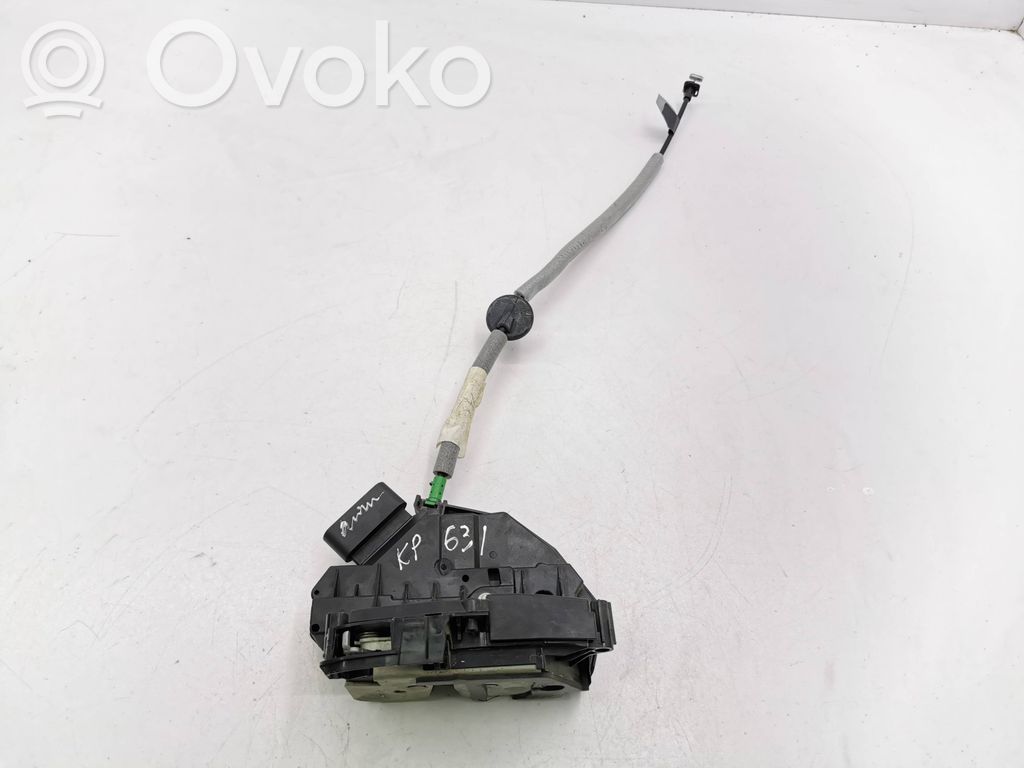Ford Kuga II Priekšpusē slēdzene 