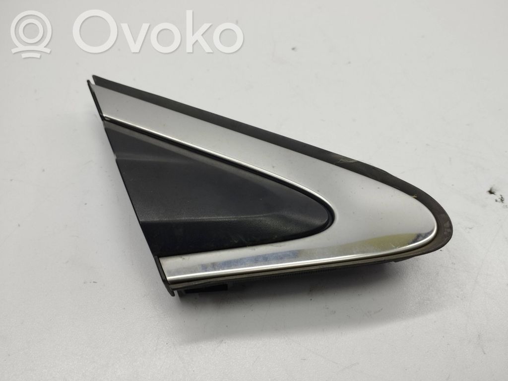 Honda CR-V Front door glass trim molding 