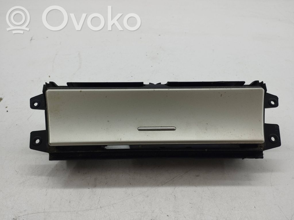 BMW X5 E53 Pelnutrauks 