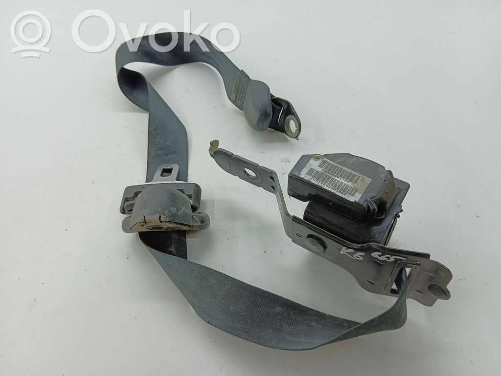 Sicherheitsgurt hinten   E33837,092041
