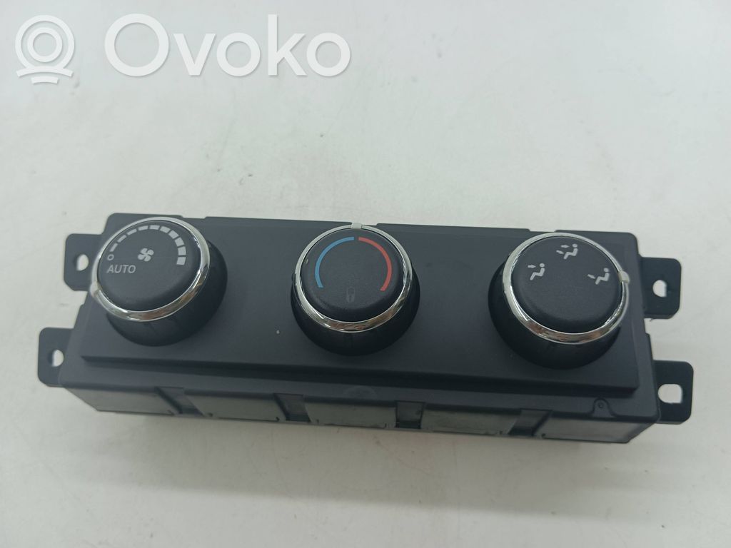 Chrysler Voyager Climate control unit 