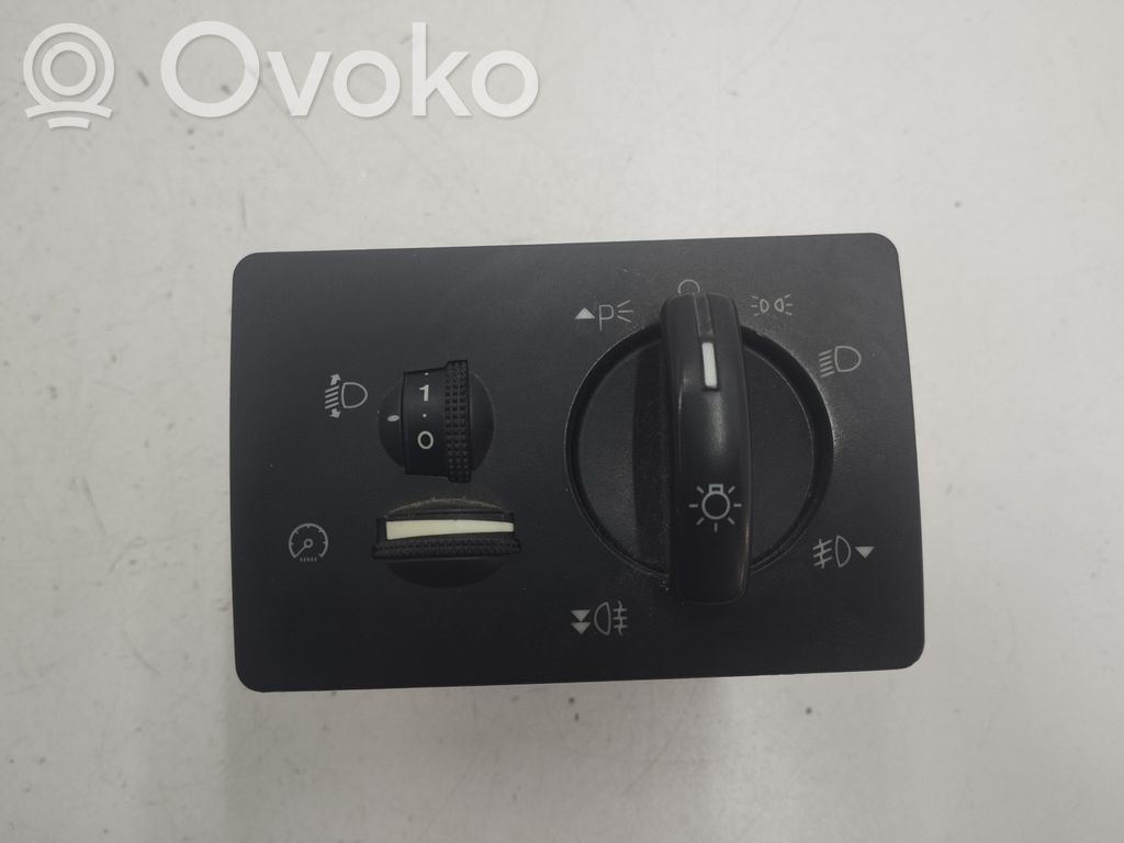 Ford Kuga I Light switch 