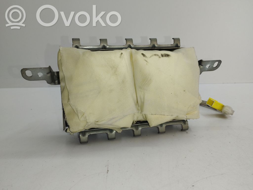 Toyota Corolla Verso AR10 Keleivio oro pagalvė 