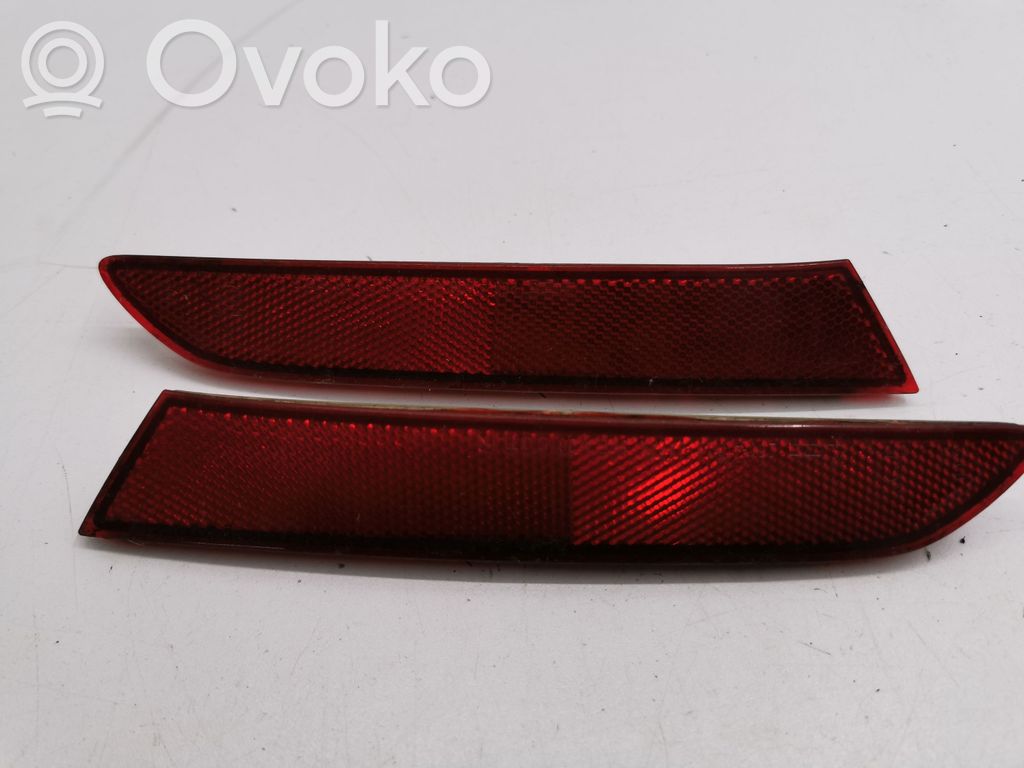 Mazda CX-7 Reflector de faros/luces traseros 