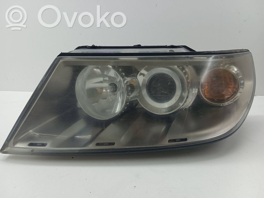 Phare frontale   15876937,5019201205