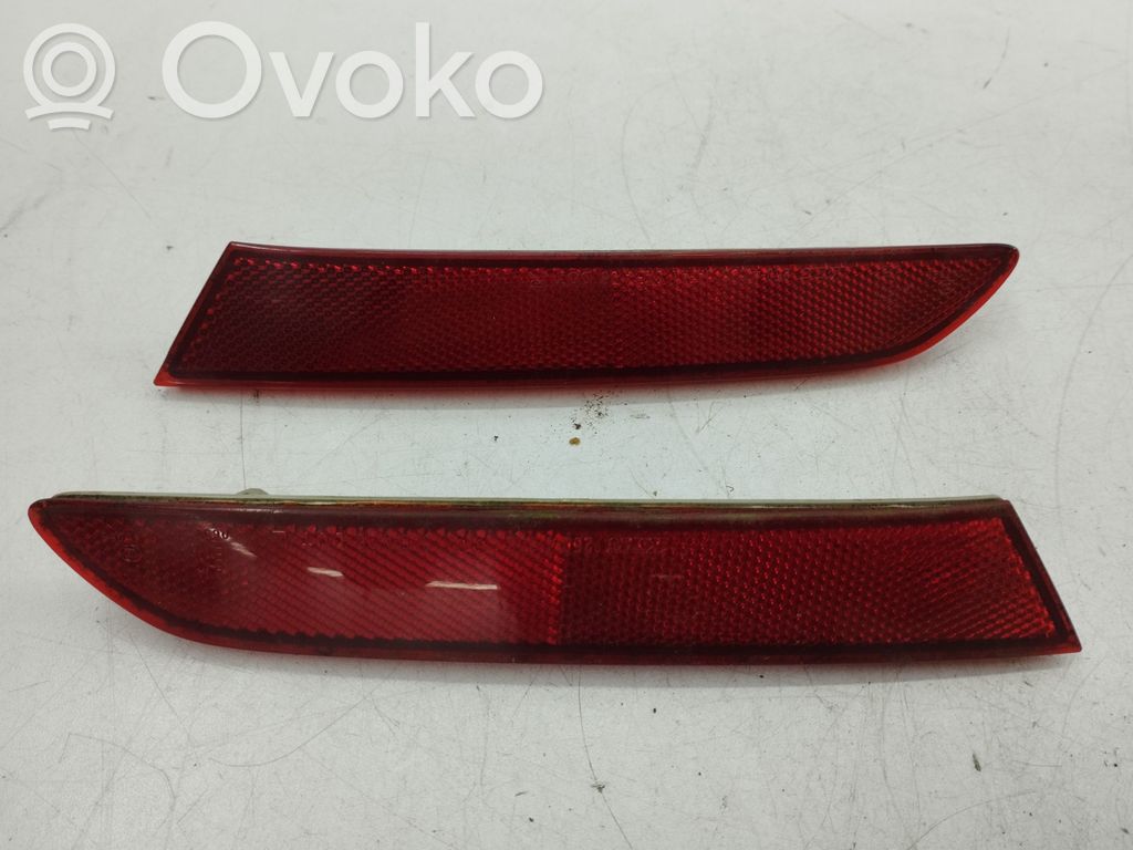 Mazda CX-7 Reflector de faros/luces traseros 