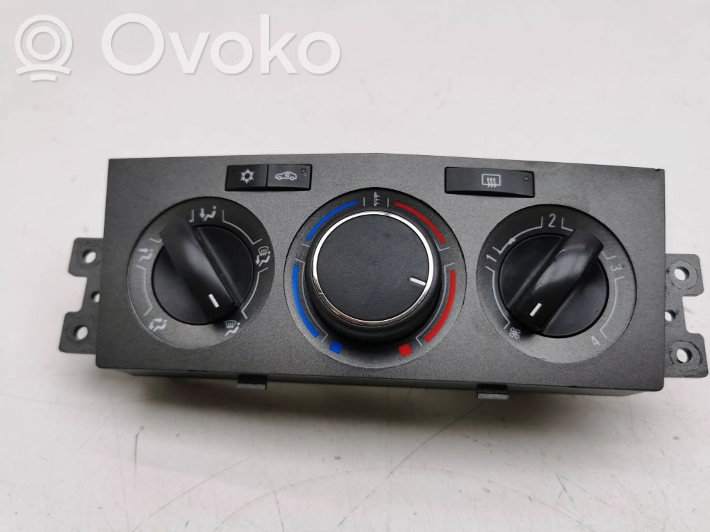 Opel Antara Climate control unit 