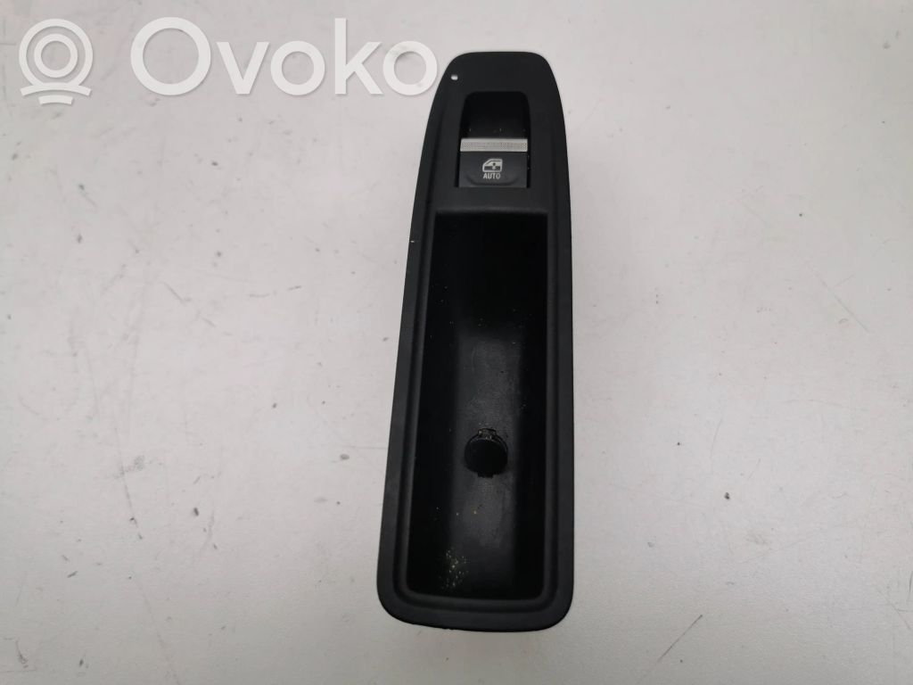 Renault Megane E-Tech Electric window control switch 