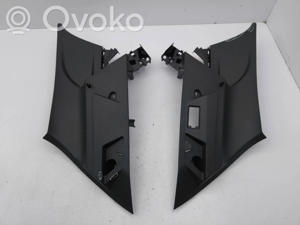 Renault Megane E-Tech Bagažinės užuolaidos (štorkės) laikiklis 