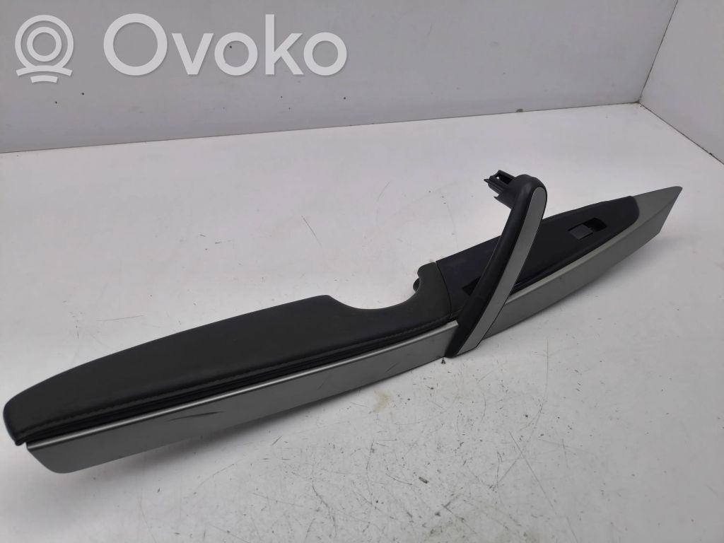 Mazda CX-7 Front door interior handle trim 