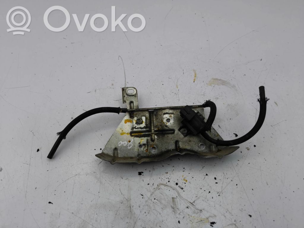 Lexus IS 220D-250-350 Valvola di depressione