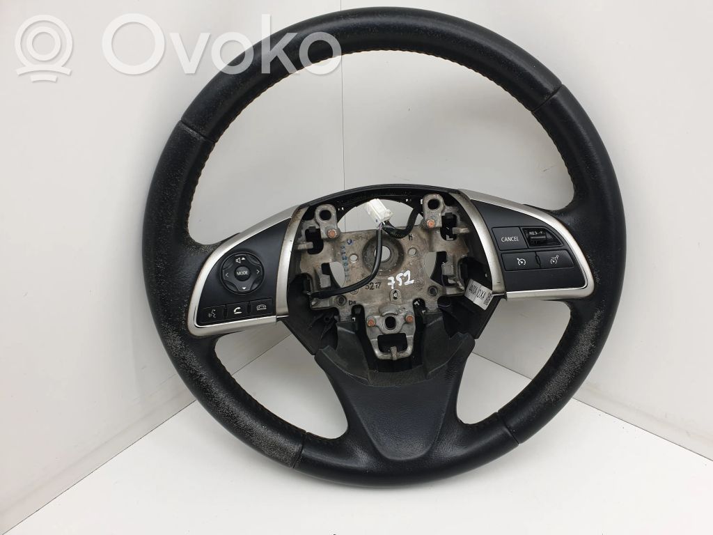 Mitsubishi Outlander Stūre 