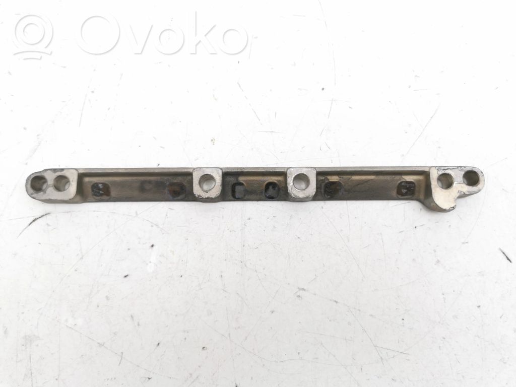 Nissan Qashqai J12 Bridă fixare injector 