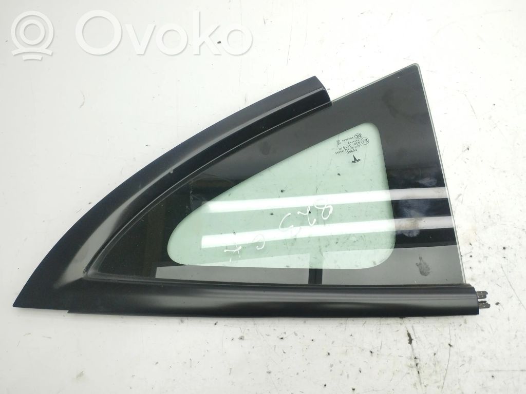 Rear side window   151497801B