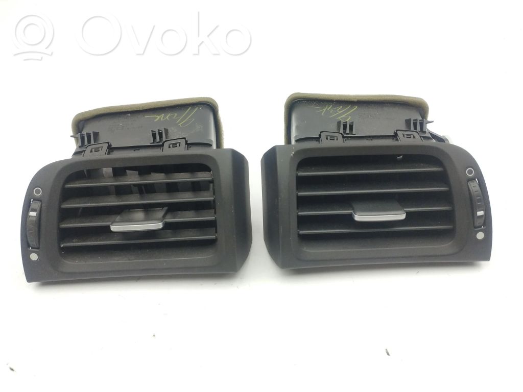 Honda Accord Copertura griglia di ventilazione laterale cruscotto