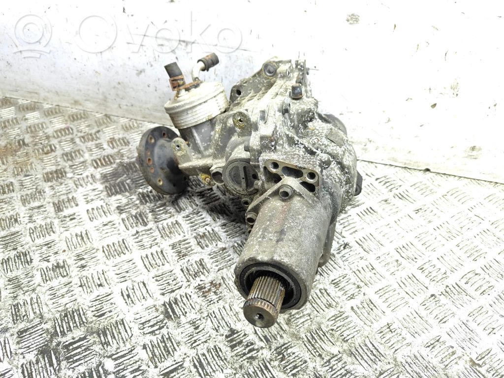 Gearbox transfer box case