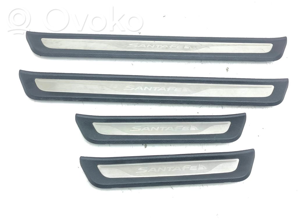 Hyundai Santa Fe Set di rifiniture davanzale (interno) 
