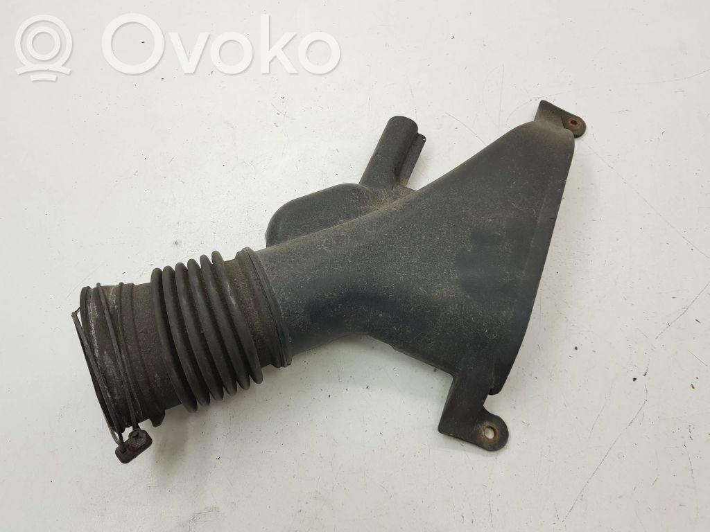 Lexus RX 330 - 350 - 400H Ilmanoton kanavan osa 