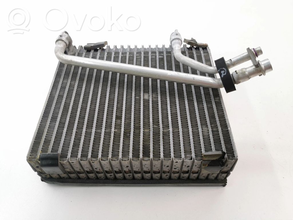 Chłodnica nagrzewnicy klimatyzacji A/C   7L0820102M