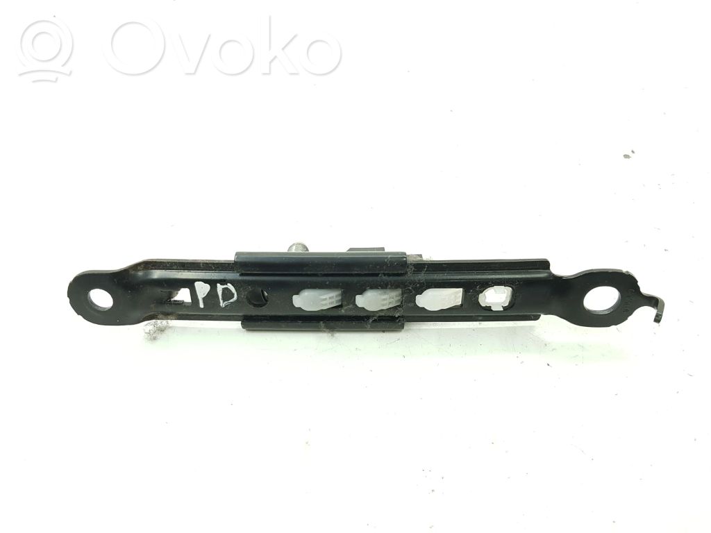 Toyota RAV 4 (XA30) Turvavyön säätökisko 
