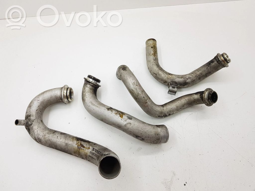 Volvo XC90 Furtun/conductă intercooler 