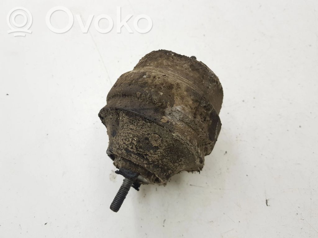 Wspornik / Mocowanie silnika