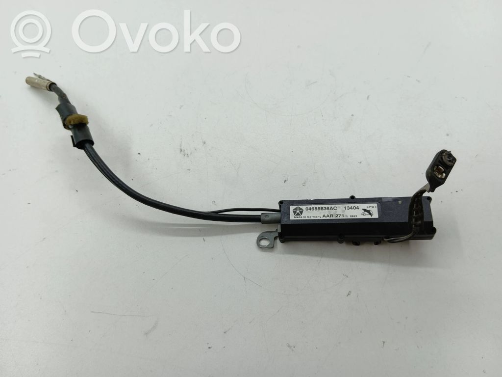 Chrysler Voyager Aerial antenna amplifier 